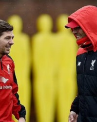 开云体育网址-萨拉赫致敬克洛普，杰拉德：请为渣叔立雕像！